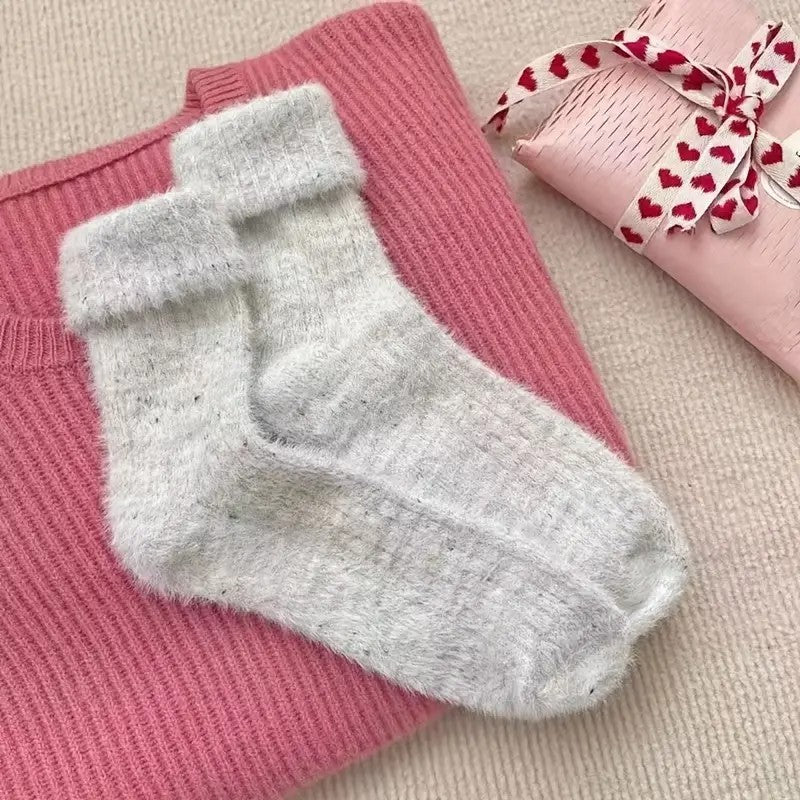 5 pair Thickened Fleece-Lined Mink Socks Women's Autumn/Winter Warm Home Use Dotted Cashmere Soft Comfortable Mid-Calf Warm Socks